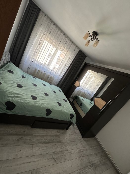 Apartament cu 3 camere