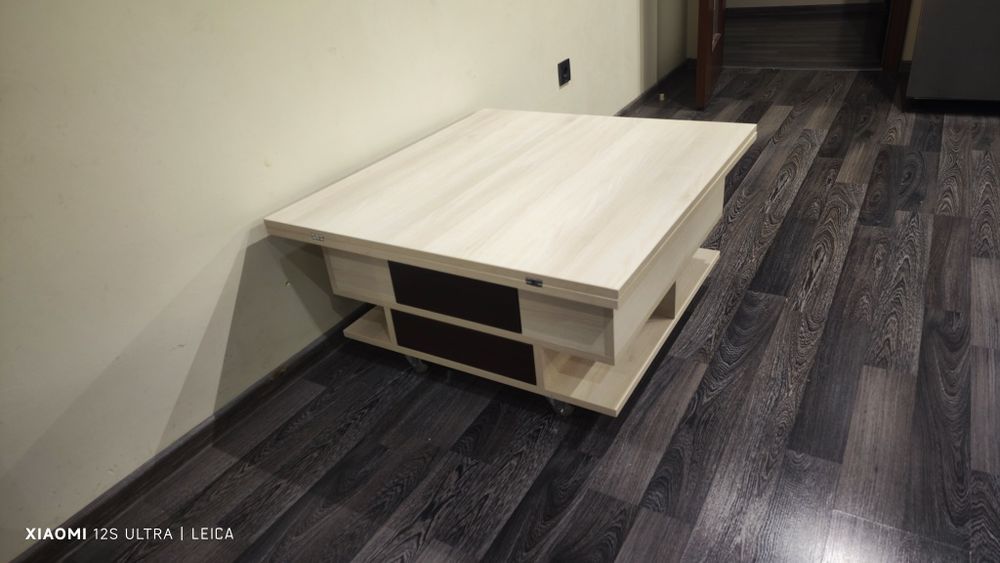 Функционална холна маса