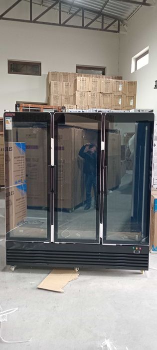 Морозилка витрина