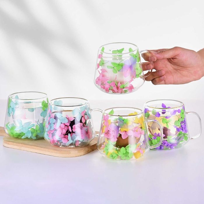 Многоцветна двустенна чаша с двойно дъно и вградени цветя, 200мл нови