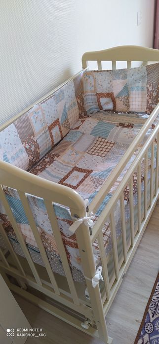 Детская  кровать с маятником