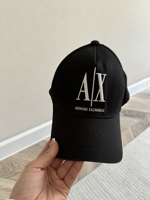 Продам кепку от Armani оригинал