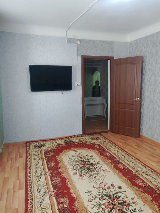 Сдам полдома в центре