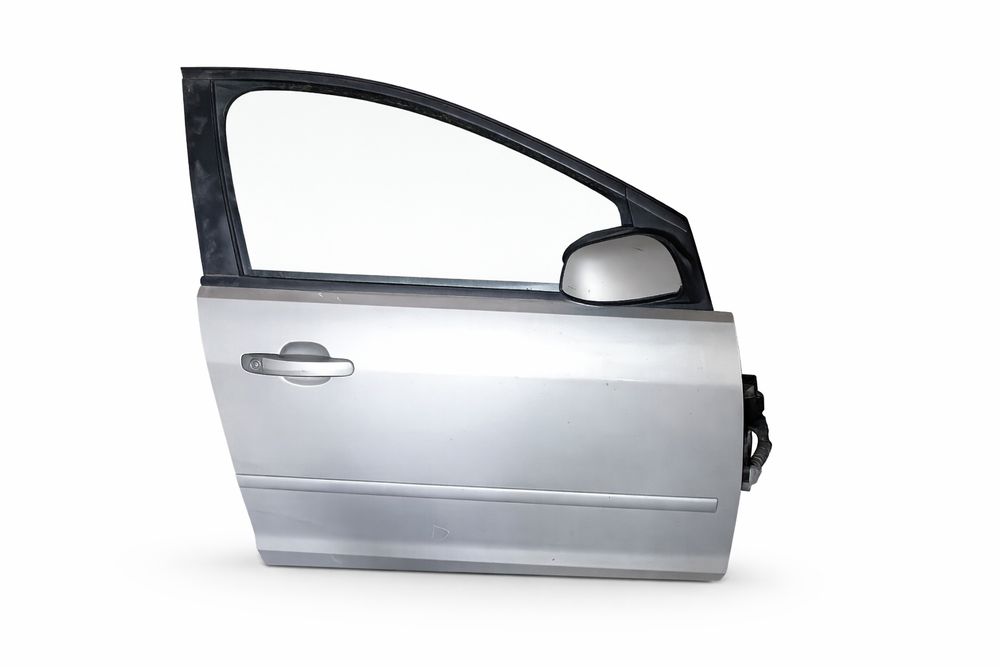 Двери Ford Focus 2 оригинал в цвет