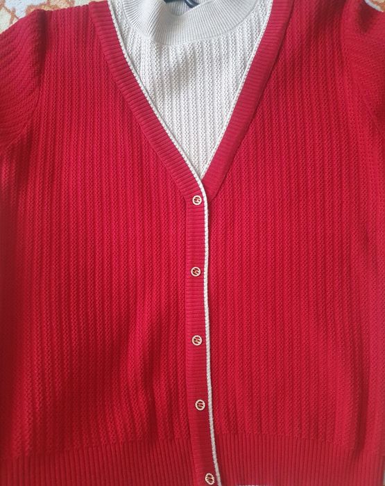 Продаю куртку Max mara