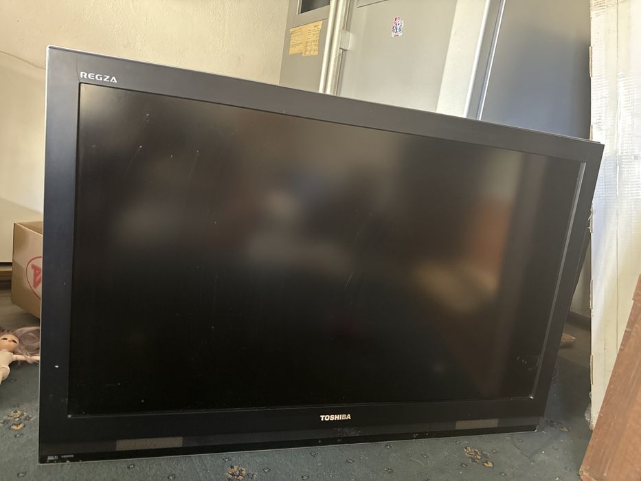 Телевизор  на запчасть Toshiba