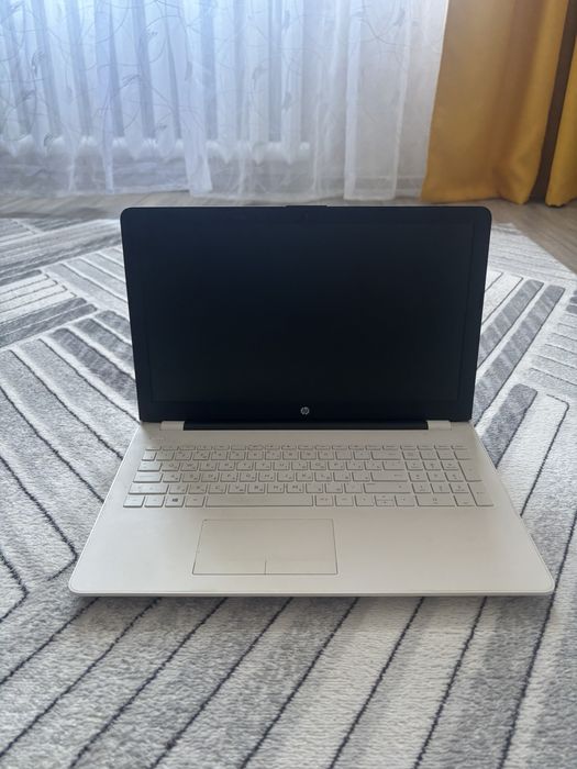 Продам ноутбук hp laptop 15 bs0xx