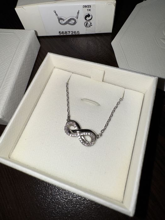 Дамско колие Swarovski