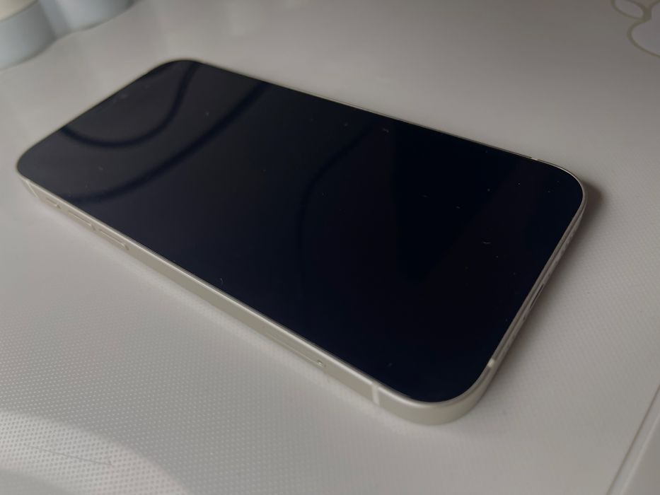 Iphone 12 in stare foarte buna