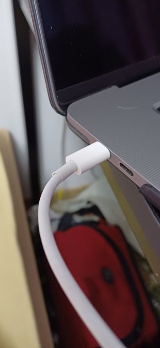 Macbook Pro 16 inch, i7, 2019