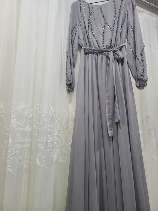 Продаётся вечерное платье