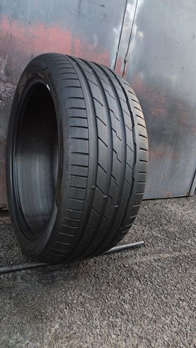 1брой  лятна гума  245/40/19 Hankook Ventus S1, EVO
dot0823