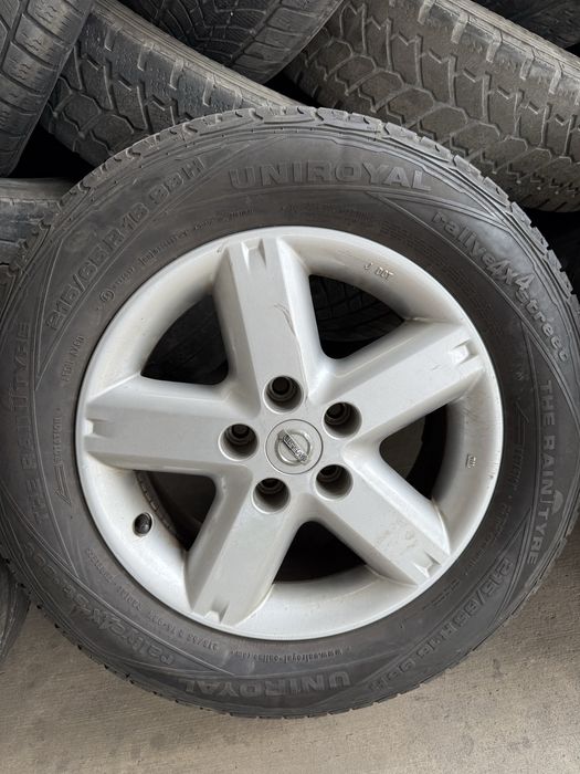 Оригинални джанти за Nissan 16 цола 5x114.3 с гуми