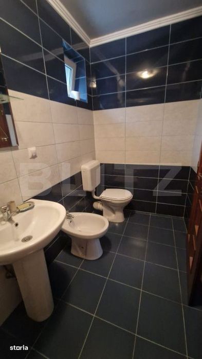 Casa cu teren 935 m , doua corpuri de case, Sacele -zona buna