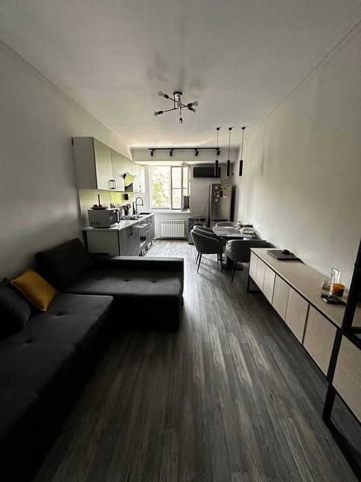 ТТЗ АХМАД ЮГНАКИ да ЯНГИ КУРИЛГАН уйда 2-хонали квартира сотилвотти 2