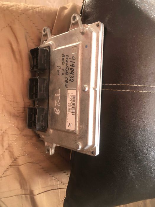 Електронен модул/компютър/ за Хонда ЦРВ 4 генерация бензин 2,0 витек