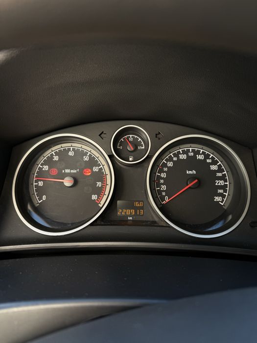 Opel Astra H  1.6 Benzina