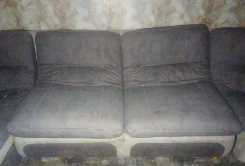 Продам большой диван!