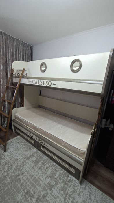 Двухъярусная кровать детская