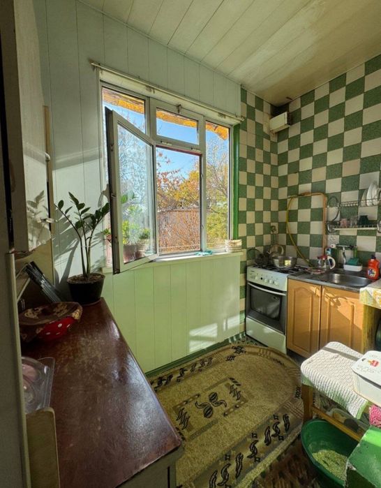 * СРОЧНО МЕТРО НОВЗА 2/4/4 Зеркалка Чиланзар 3 кв Дом вдоль дороги