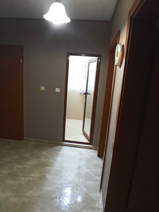 Дава се под наем Тристаен апартамент в Бургас, Меден рудник - зона А - 88 кв.м за 382.5 € - Снимка #8