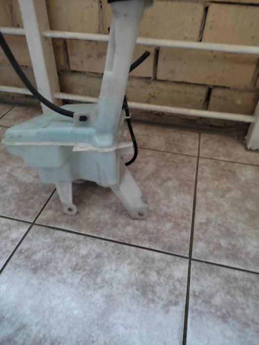 Бачок омывателя для Тойоты Ярис