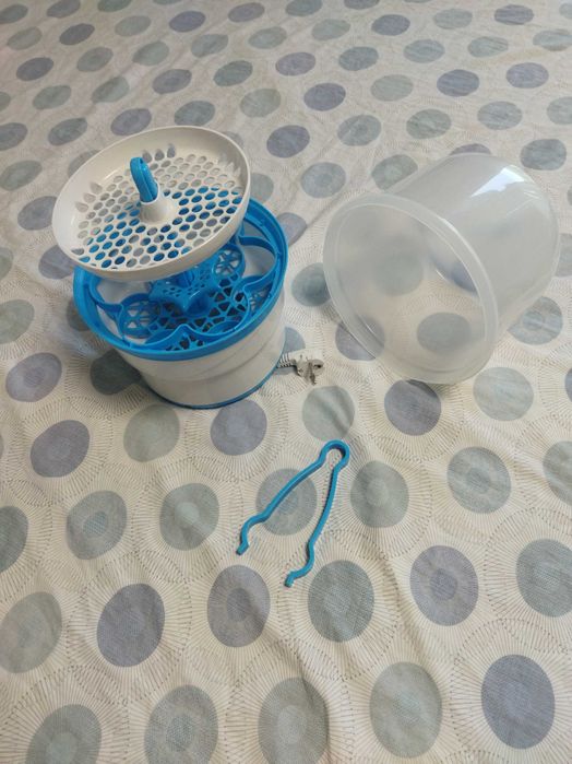 Стерилизатор за шишета и биберони