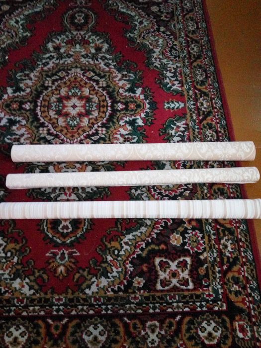 Продаю обои простые длина 10м