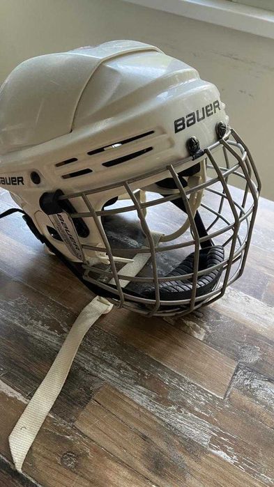 Шлем хоккейный 7-8 лет