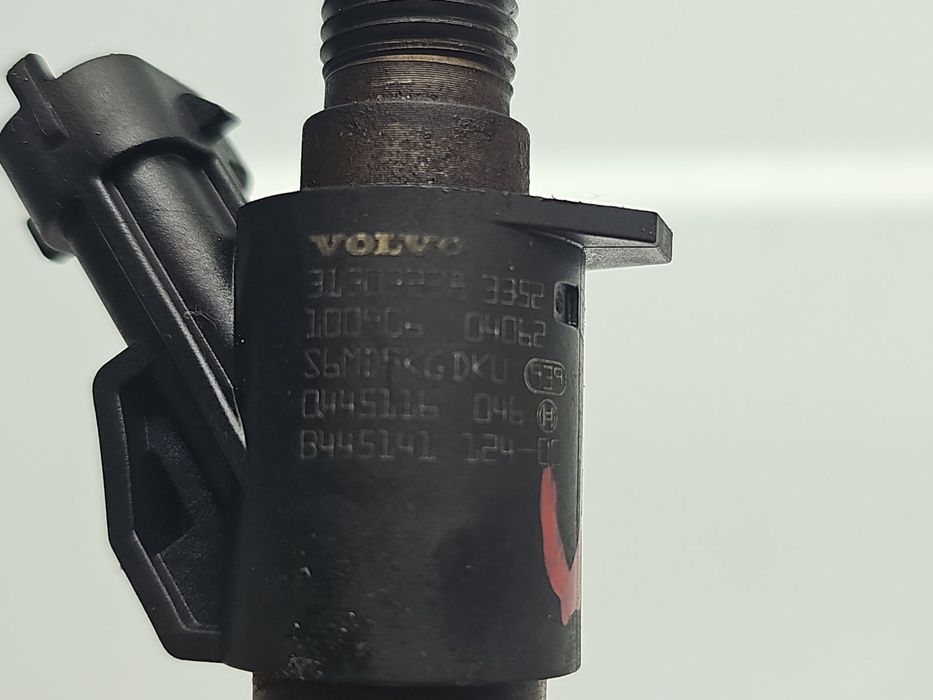 Injector Volvo C30 Coupe Rdesign [Fabr 2006-2013] 31303238 2.0 D5204T5