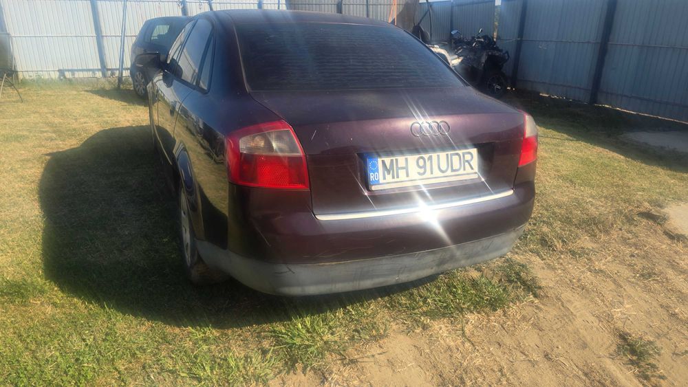 AUDI A4 0 — imagine 3