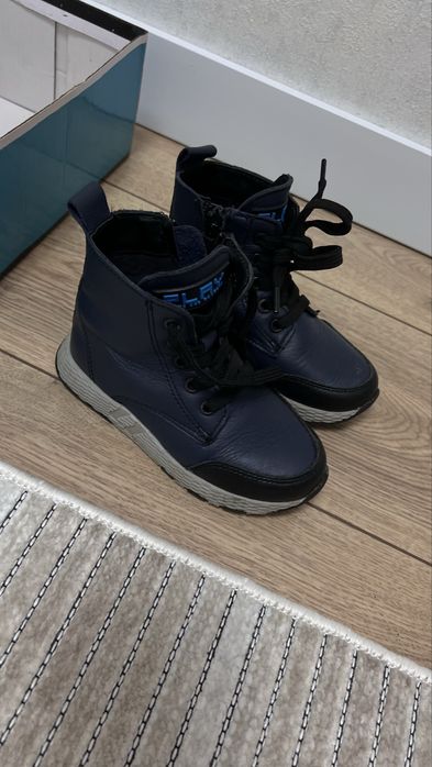 Продам обувь на мальчика