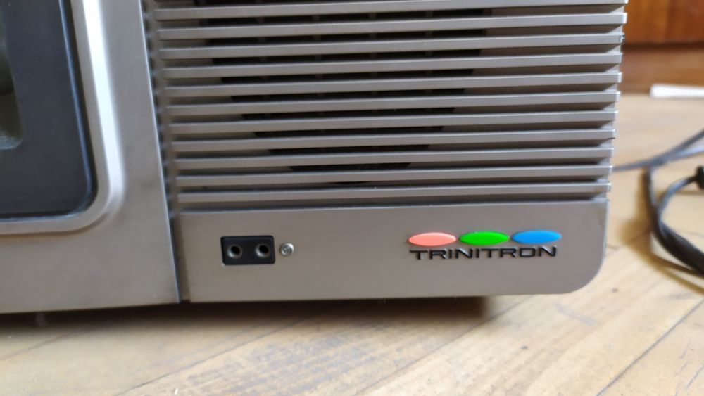 Телевизор SONY Trinitron