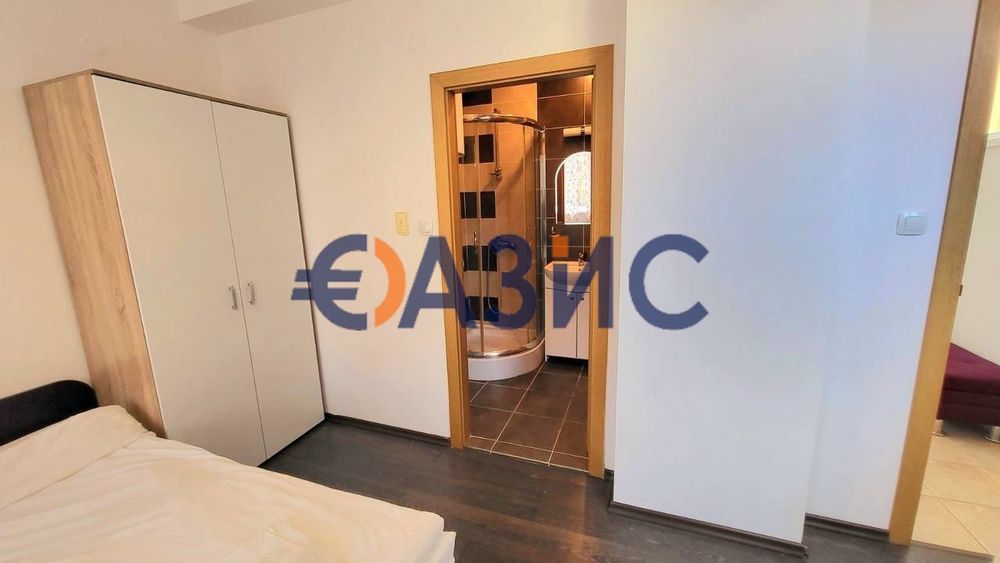 Продава се Тристаен апартамент в к.к. Слънчев бряг - 93 кв.м за 565 €/кв.м - Снимка #12