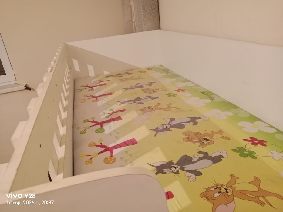 Кровать двухъярусная б/у