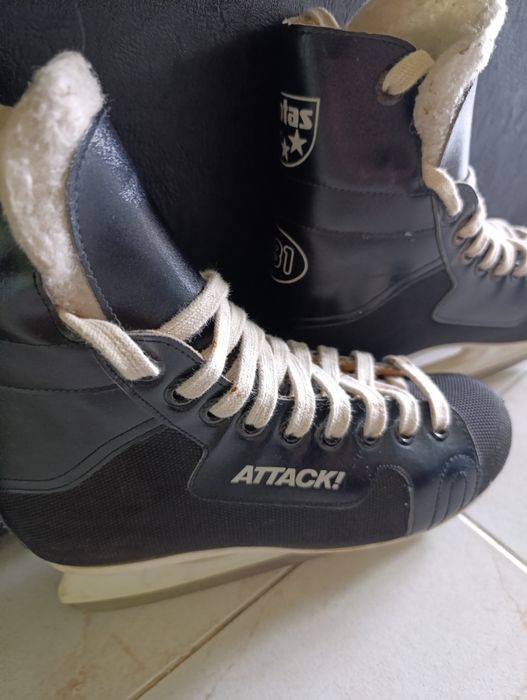 Дамски зимни кънки ATTACT!