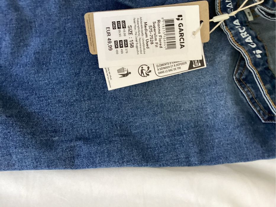 Blugi Garcia Jeans Ravina Flared noi cu etichetă, mărimea 158