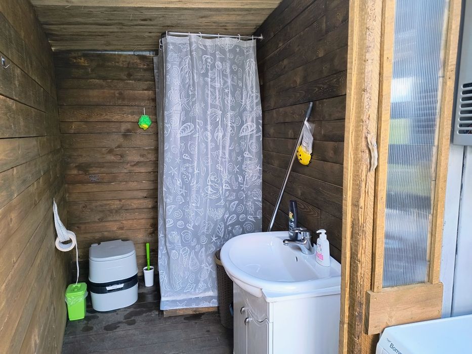 Бунгала Красота,язовир Искър