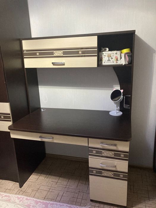 Письменный стол 60000