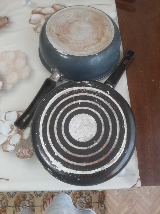 Продам сковородки