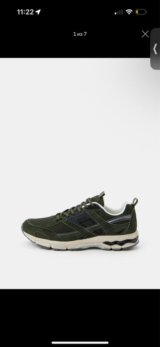 Продается мужские кроссовки