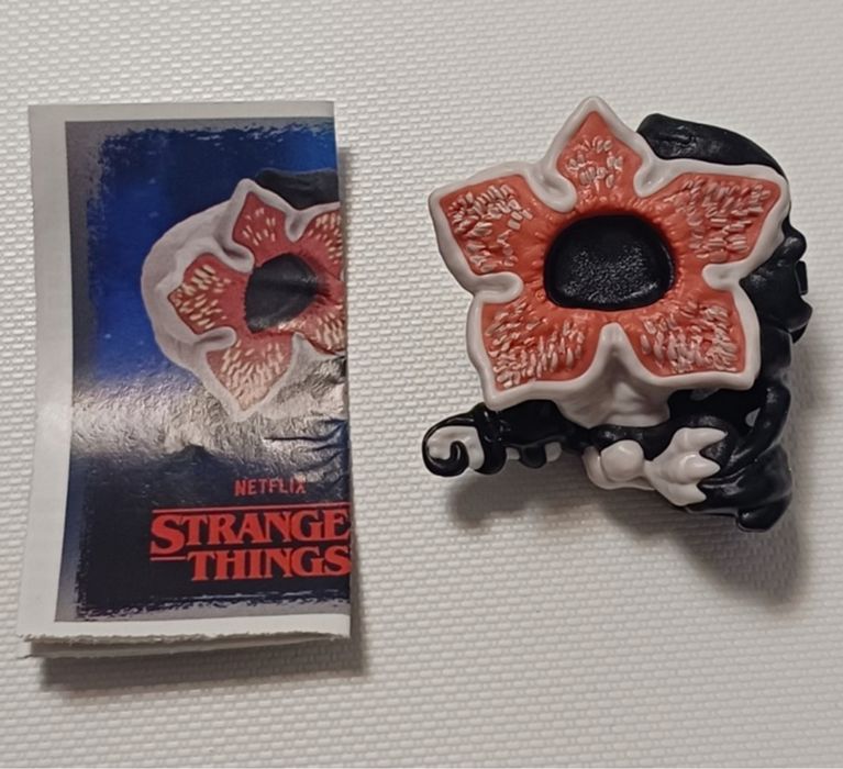 Продаю фигурку из Kinder JOY осд