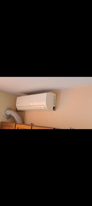 РАБОТЕЩ климатик Fujitsu GENERAL ASHG09LECA, 9 BTU
Цена: 250€