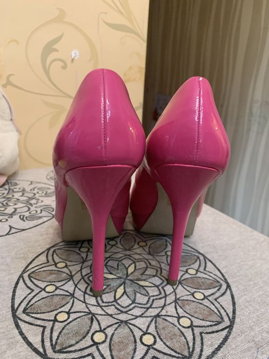 Туфли женские Mango