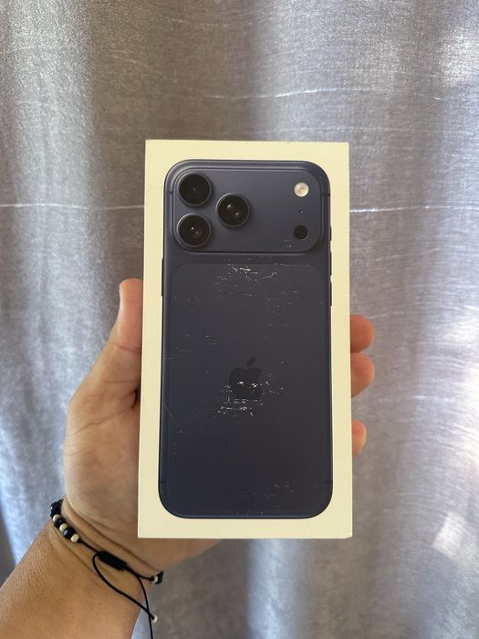 iPhone 17 Pro Max Deep Blue, 512 GB, Cutie.