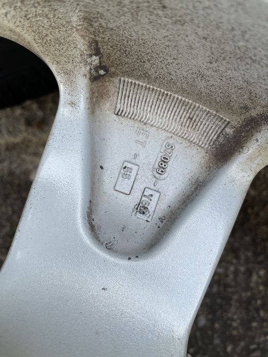 Джанти 17" Subaru Tribeca 5x114.3 7.5j ET55 / 56.1 mm.