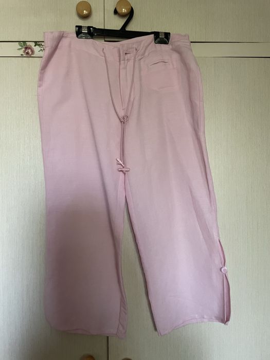 Дамски костюм от ленен плат