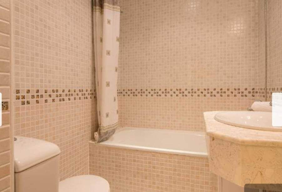 Дава се под наем Двустаен апартамент в к.к. Слънчев бряг - 60 кв.м за 61.2 € - Снимка #8