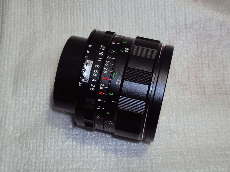 Obiectiv Soligor Wide-Auto 1:2.8 f=28mm cu toc piele