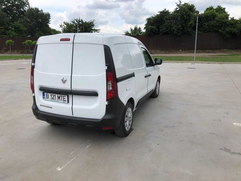 RENAULT Express 2024 — imagine 3